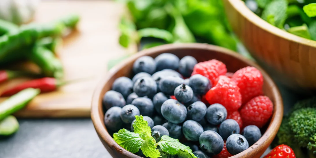 Τα 8 φρούτα με τη λιγότερη ζάχαρη για εσένα που προσέχεις τη διατροφή σου