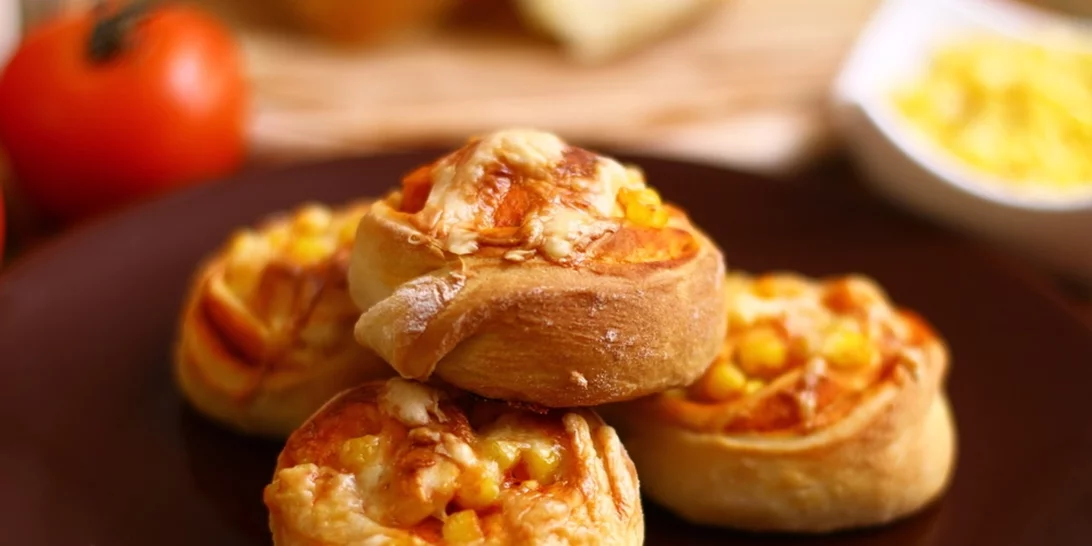 Πώς θα φτιάξεις ρολά πίτσας με κοτόπουλο