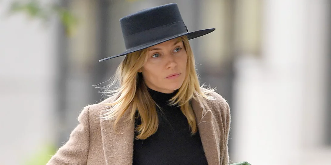 Sienna Miller | 4 καθημερινά χειμερινά outfits που θα αντιγράψουμε