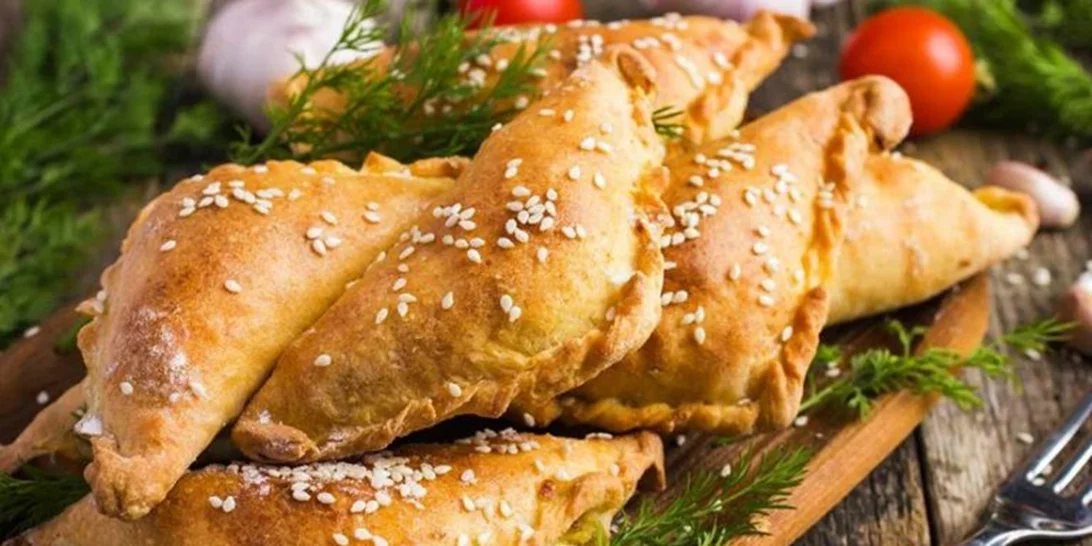 Εύκολα σπανακοπιτάκια με αβοκάντο που θα λατρέψουν τα παιδιά