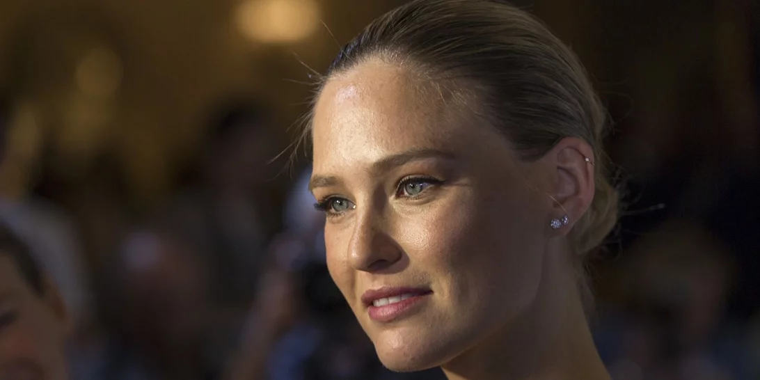 Το νέο διαφημιστικό της Bar Refaeli προκαλεί αντιδράσεις