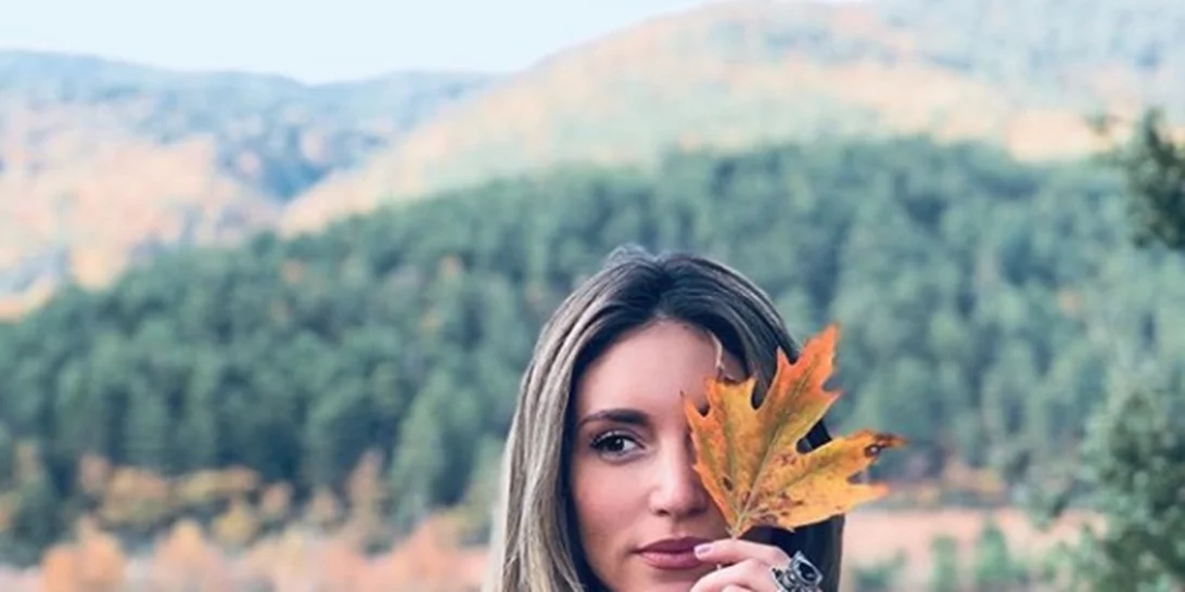 Αθηνά Οικονομάκου | Τα Χριστουγεννιάτικα στολίδια έχουν το όνομα του γιου της!