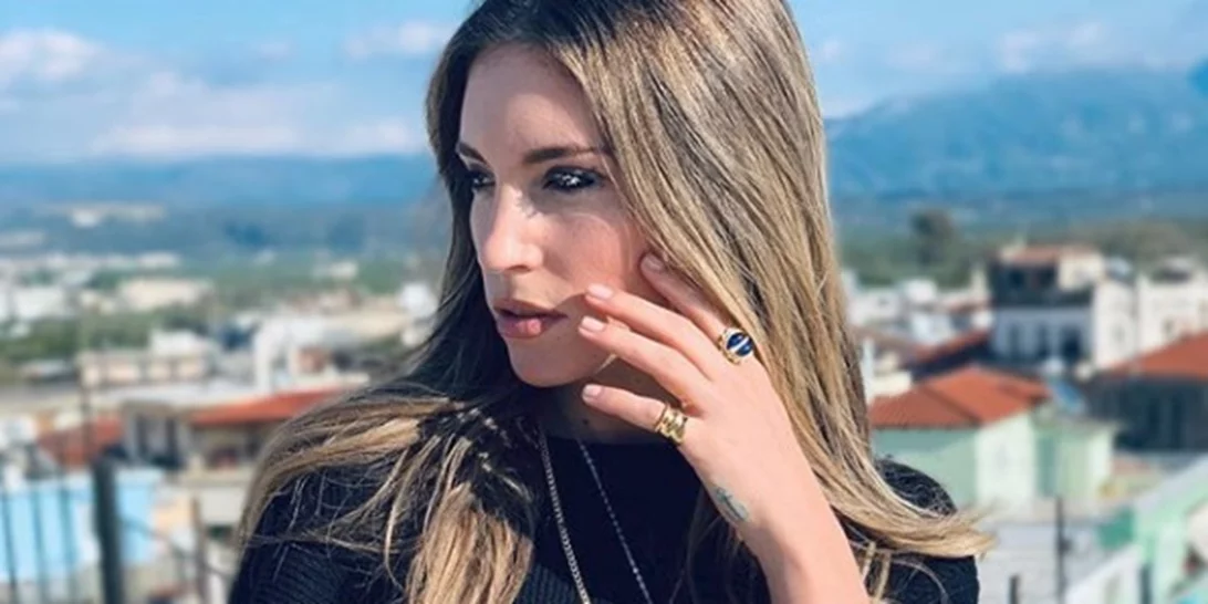 Αθηνά Οικονομάκου | Οικογενειακή απόδραση στον τόπο καταγωγής της