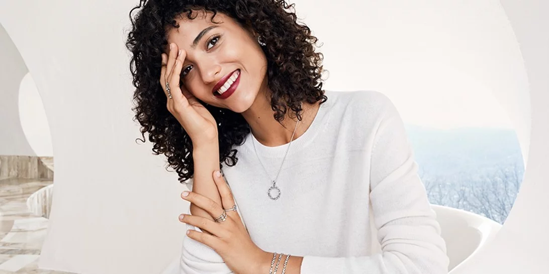 Τα Χριστούγεννα είναι η ιδανική εποχή για να αποκτήσεις ένα κόσμημα PANDORA