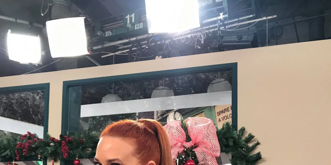 Η Σίσσυ Χρηστίδου ξεφυλλίζει το #MissbloomTrendbook