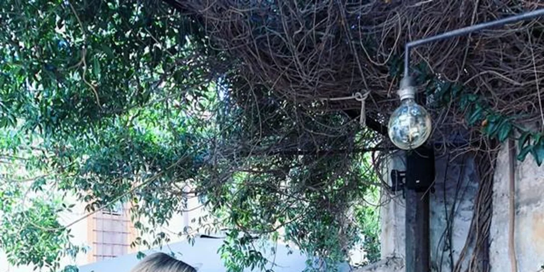 Τα Instamom Secrets της Χριστίνας Κοροβέση καταφέρνουν να αποτυπώσουν με ρεαλιστικό χιούμορ τη μητρότητα