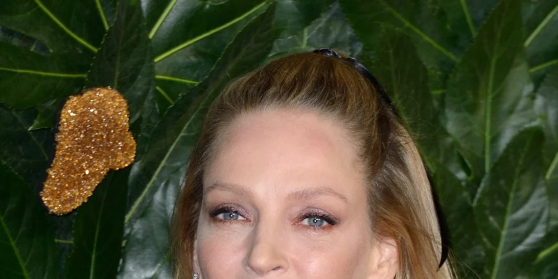 Η Uma Thurman κουρεύει τα μαλλιά της κόρης της σε ένα υπέροχο καρέ μέσα στην καραντίνα