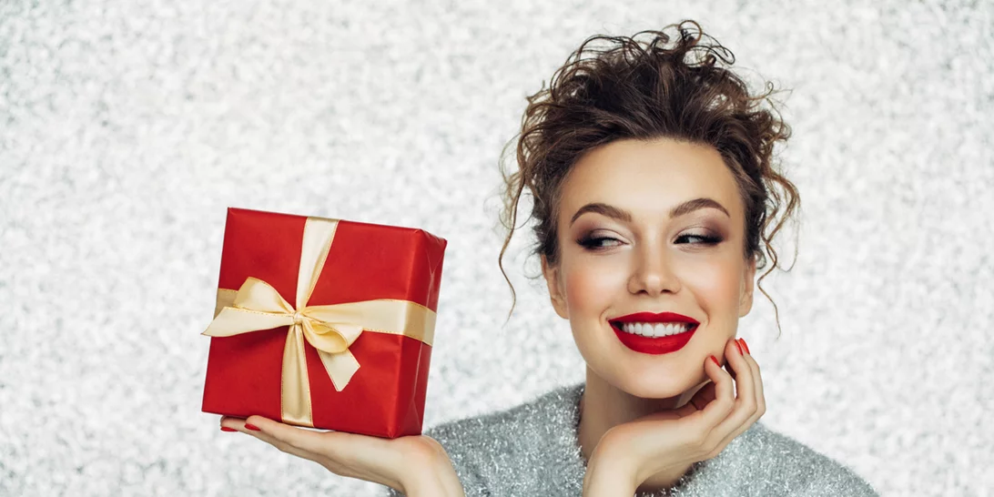 Γιατί να μην βάλεις ποτέ τα Χριστουγεννιάτικα δώρα σε gift bags