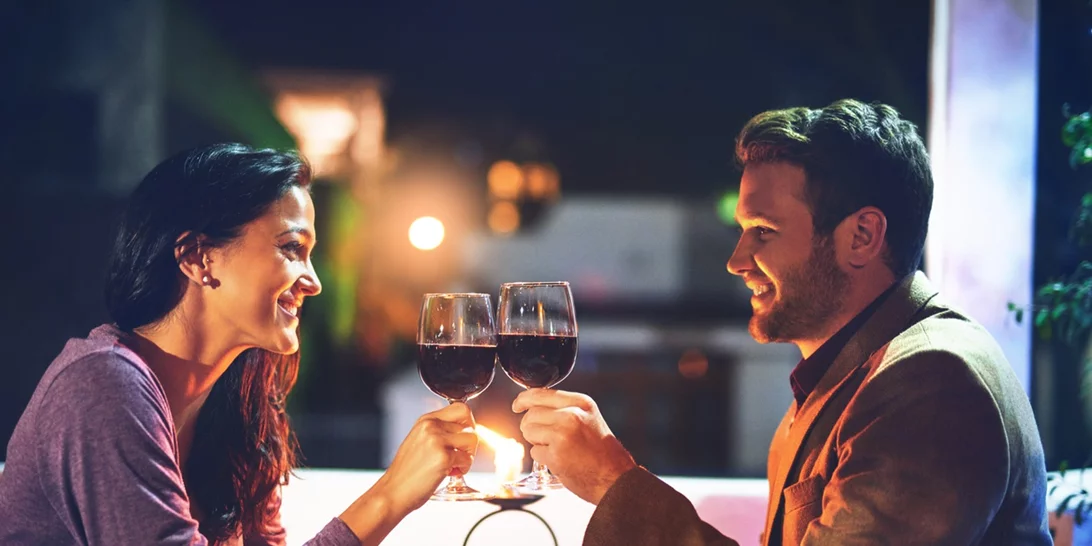 Τι δεν κάνεις ποτέ στο πρώτο ραντεβού!;