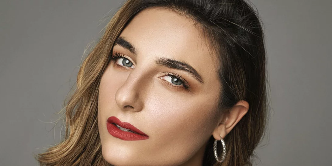 Lips to be kissed: Πώς θα πετύχεις το απόλυτο sexy μακιγιάζ όπως της Βασιλικής Ρούσσου