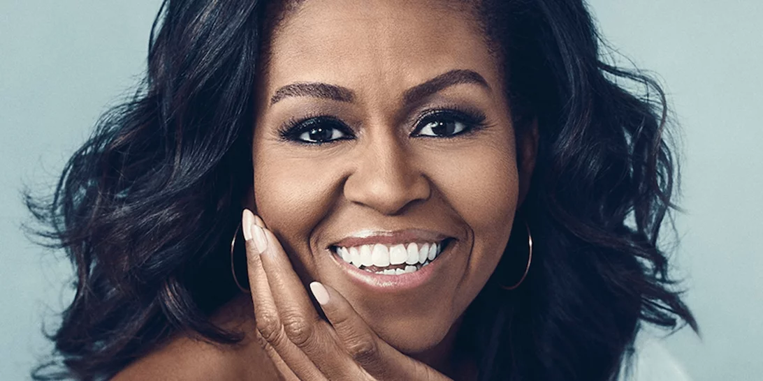 "Η γυναίκα που μου έμαθε να χρησιμοποιώ τη φωνή μου" | Η συγκινητική αφιέρωση της Michelle Obama στη μητέρα της