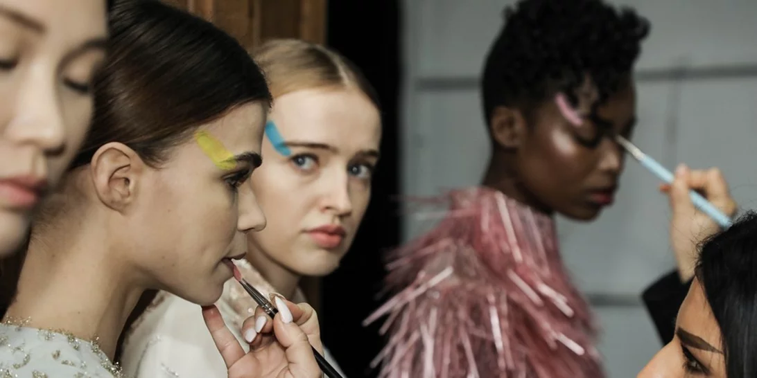 Όλες οι λεπτομέρειες του μακιγιάζ των μοντέλων στο show Celia Kritharioti