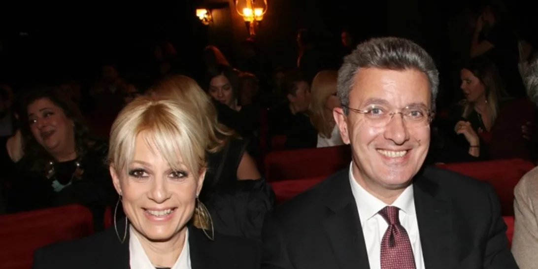 Νίκος Χατζηνικολάου | Η 8χρονη κόρη του Εύα φοράει τη μάσκα προστασίας με στιλ