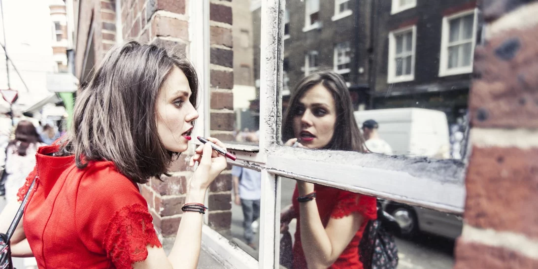 Πότε ένα και μόνο κραγιόν ήταν αρκετό; Αυτά είναι τα 10 που πρέπει να δοκιμάσεις τώρα!