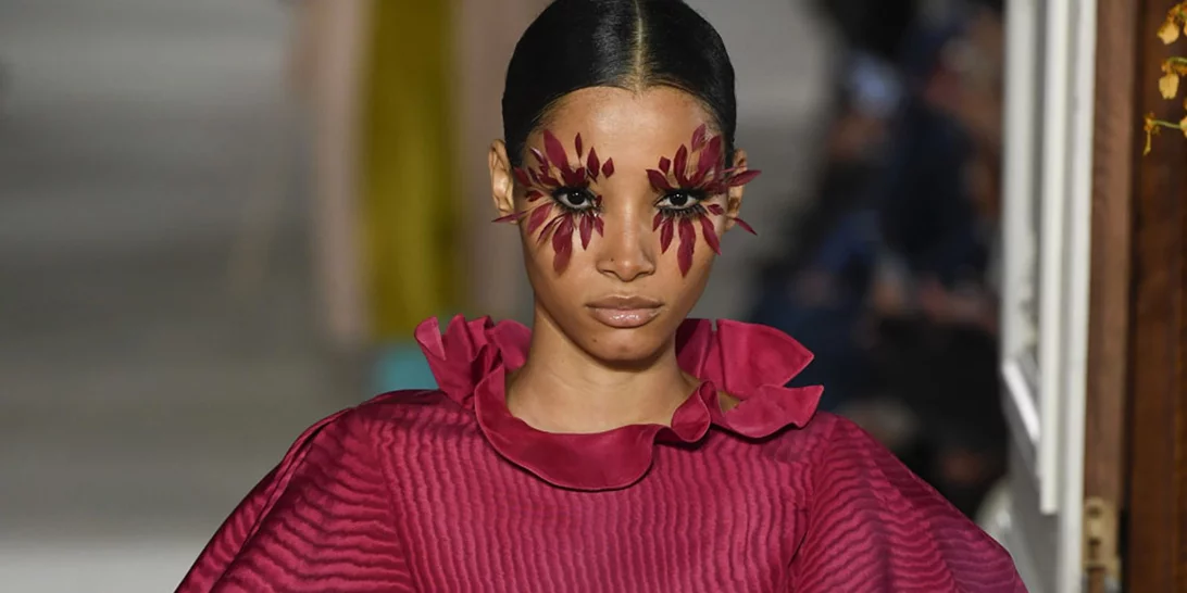 Οι πιο δυνατές τάσεις στο μακιγιάζ την άνοιξη καλοκαίρι 2019 που είδαμε στα Couture Shows SS19 στο Παρίσι