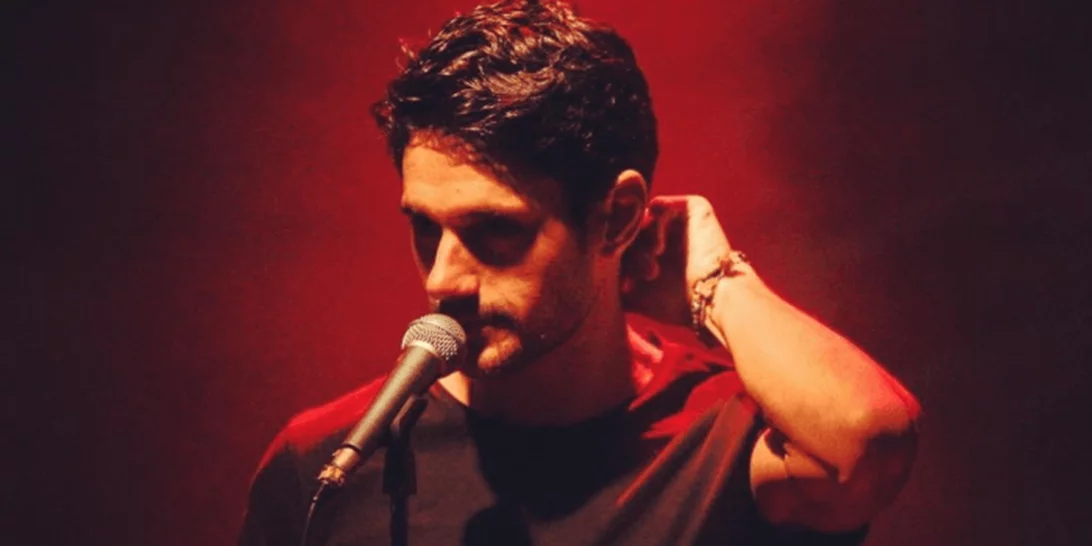 Πάνος Βλάχος | Έκανε σκι στους χιονισμένους δρόμους του Χαλανδρίου