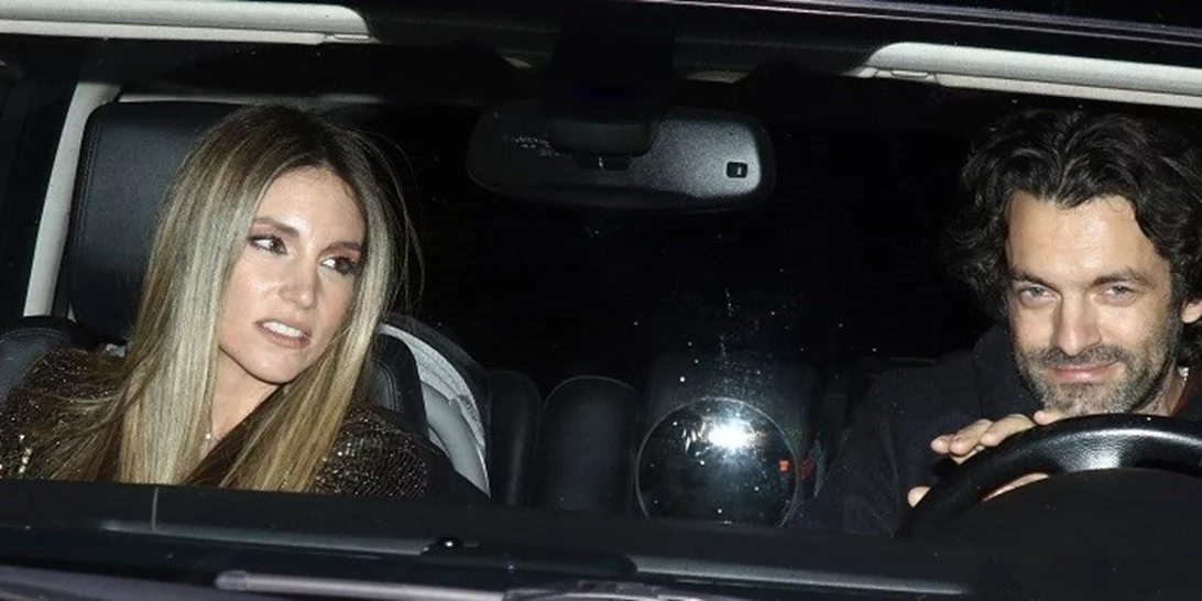 Ραντεβού με τον σύζυγό σου; Ντύσου hot όπως πρόσφατα η Αθηνά Οικονομάκου σε έξοδο με τον Φίλιππο Μιχόπουλο