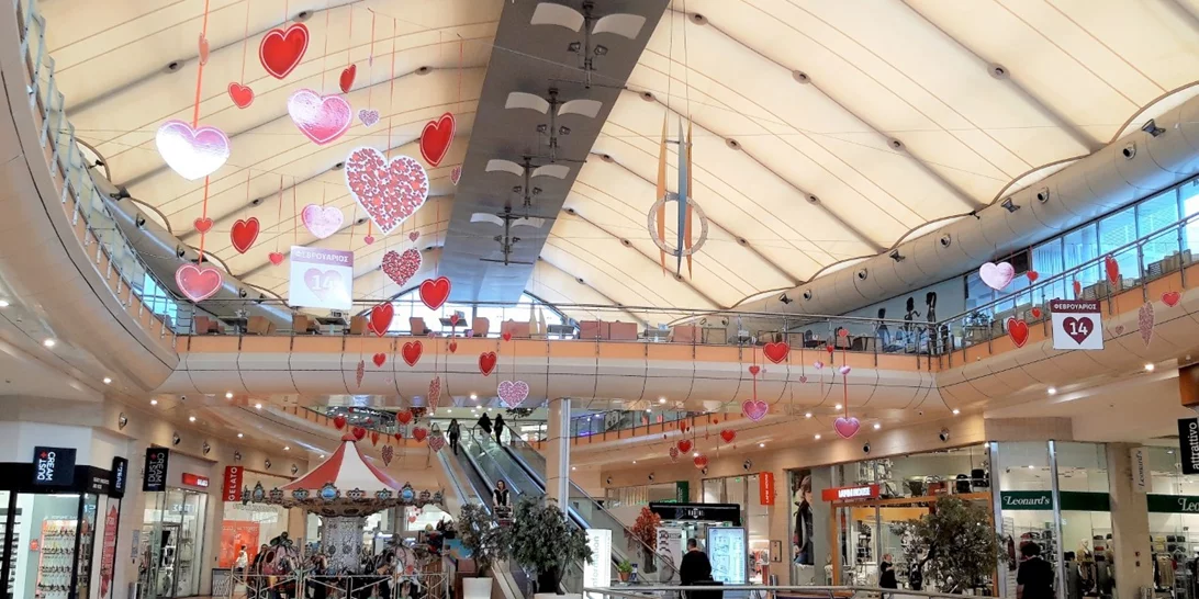 Ξεκίνησε το φεστιβάλ αγάπης στο Avenue με μεγάλα δώρα!