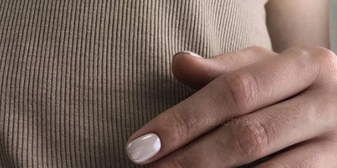 Μικρή βάση νυχιών: Do's and dont's και όσα πρέπει να γνωρίζεις