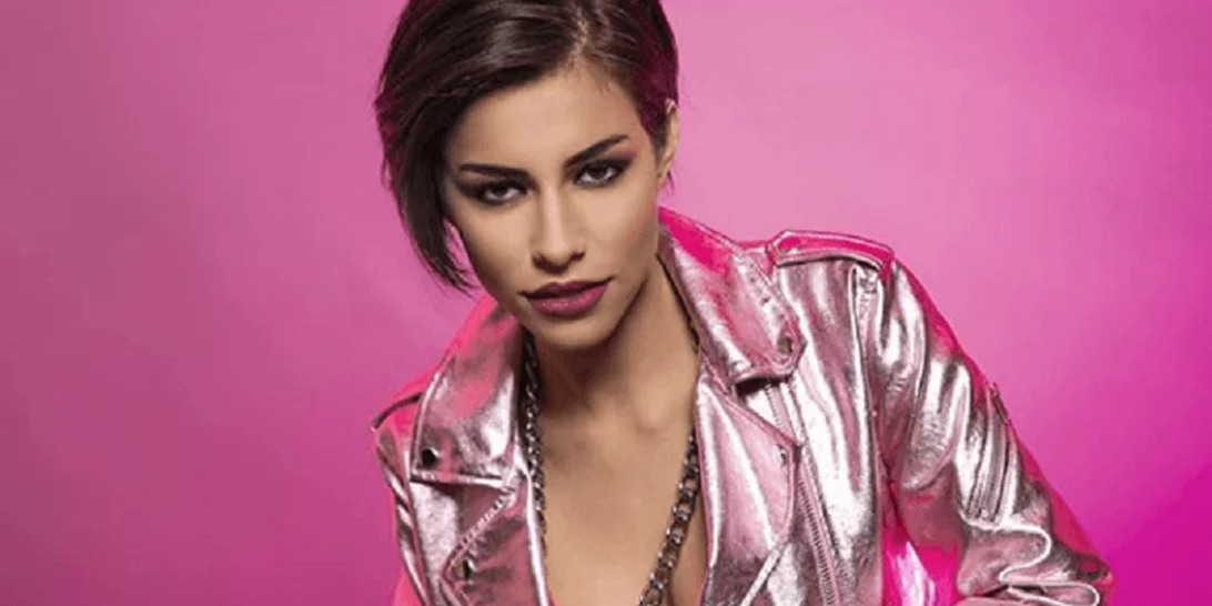 Ειρήνη Στεριανού | Η κοπέλα που έκλαψε όσο καμία όταν έκοψε τα μαλλιά της στο GNTM, έβαλε extensions