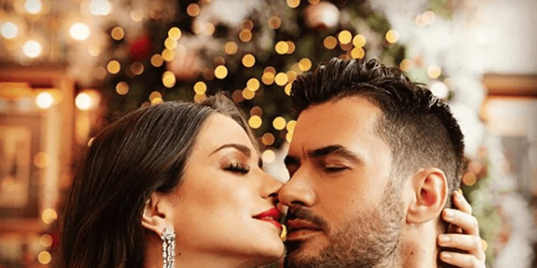 Στο σπίτι τους, σε διακοπές, σε εξόδους | Ο Γιάννης Τσιμιτσέλης φωτογραφίζει παντού & συνέχεια την Κατερίνα Γερονικολού (pics)