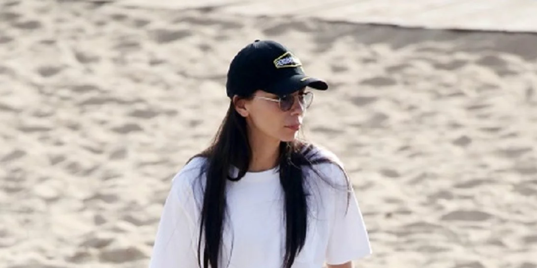 Η Ολυμπία Χοψονίδου ποζάρει με μαγιό | Δες τις άψογες αναλογίες της μετά από έξι γέννες