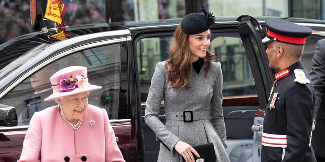 Kate Middleton | Η σπάνια κοινή εμφάνιση με την Βασίλισσα Ελισάβετ