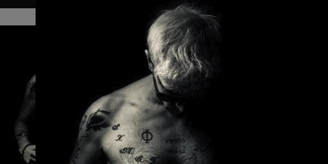 Έξαλλος ο Νίνο σχετικά με σχόλιο για τα ξανθά μαλλιά του | "Γίνατε όλοι κριτές και στυλίστες...."