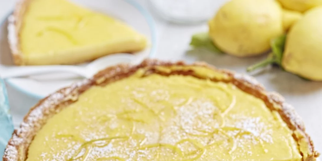 Η συνταγή της μαμάς για την πιο νόστιμη τάρτα λεμονιού
