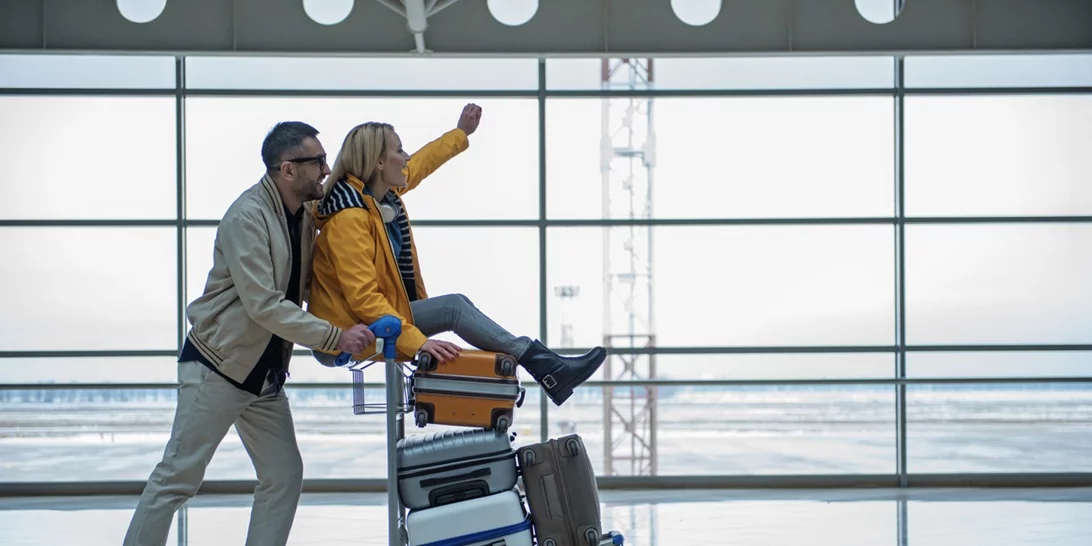 Ταξίδι με αεροπλάνο | Τι δεν πρέπει να κάνεις ποτέ σε μια πτήση