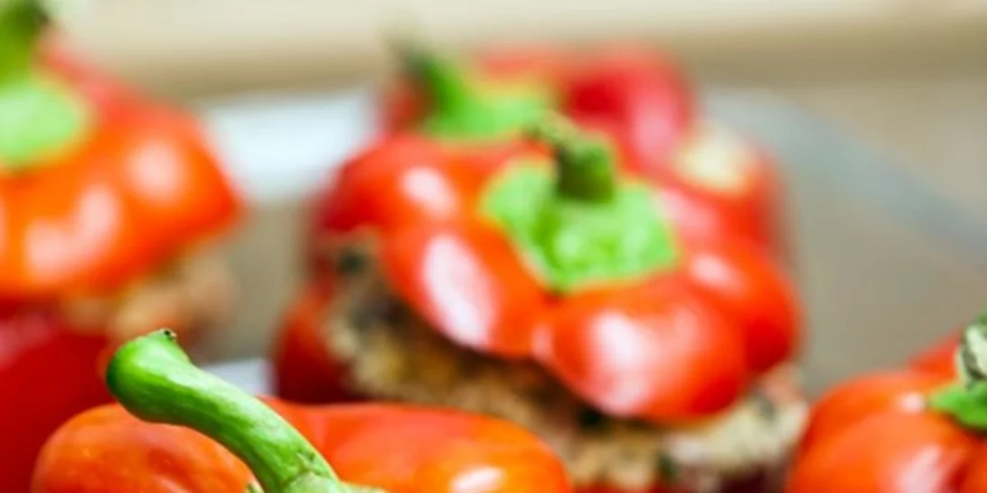 Συνταγή για πιπεριές γεμιστές με πλιγούρι (μόνο 300 θερμίδες)