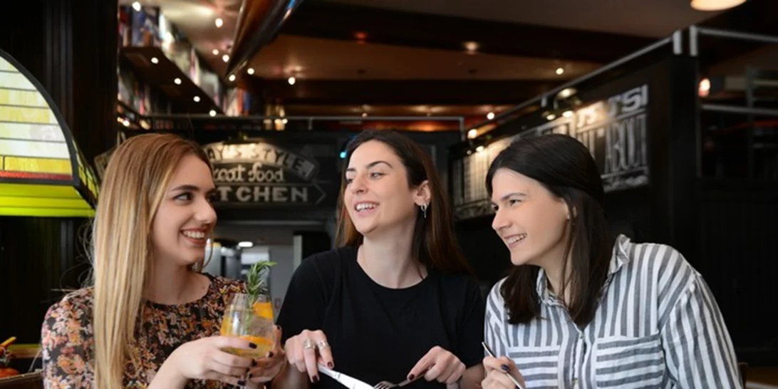 Ακολουθείς υγιεινή διατροφή; Αυτό είναι το πιο (αναπάντεχα) healthy spot στην πόλη