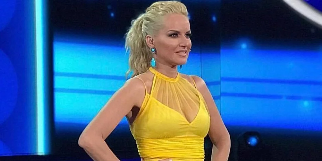 Μαρία με τα κίτρινα | Δες τι φόρεσε η Μπεκατώρου στο 12ο show του YFSF