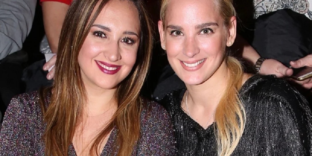 Seeing Double | Η Κλέλια και η Άννη Πανταζή φωτογραφίζονται στο Instagram επιδείκνυοντας τις φουσκωμένες κοιλίτσες τους