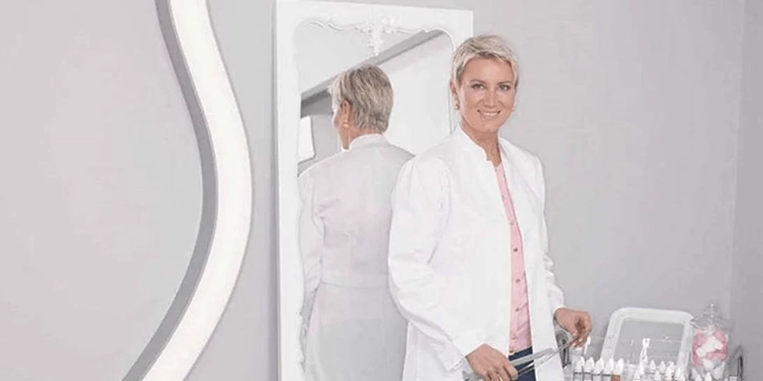 Πώς είναι σήμερα η Νατάσα Παζαΐτη | Η αλλαγή στο look και τα μαλλιά της και η αποκάλυψη για την ηλικία της!