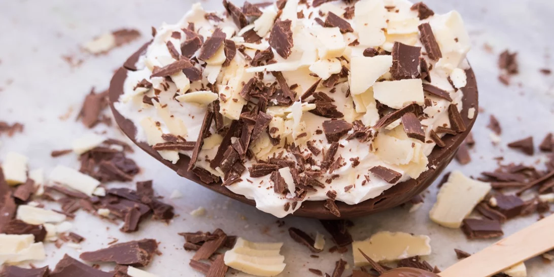 Η τέλεια συνταγή για πασχαλινό σοκολατένιο αυγό χωρίς ζάχαρη