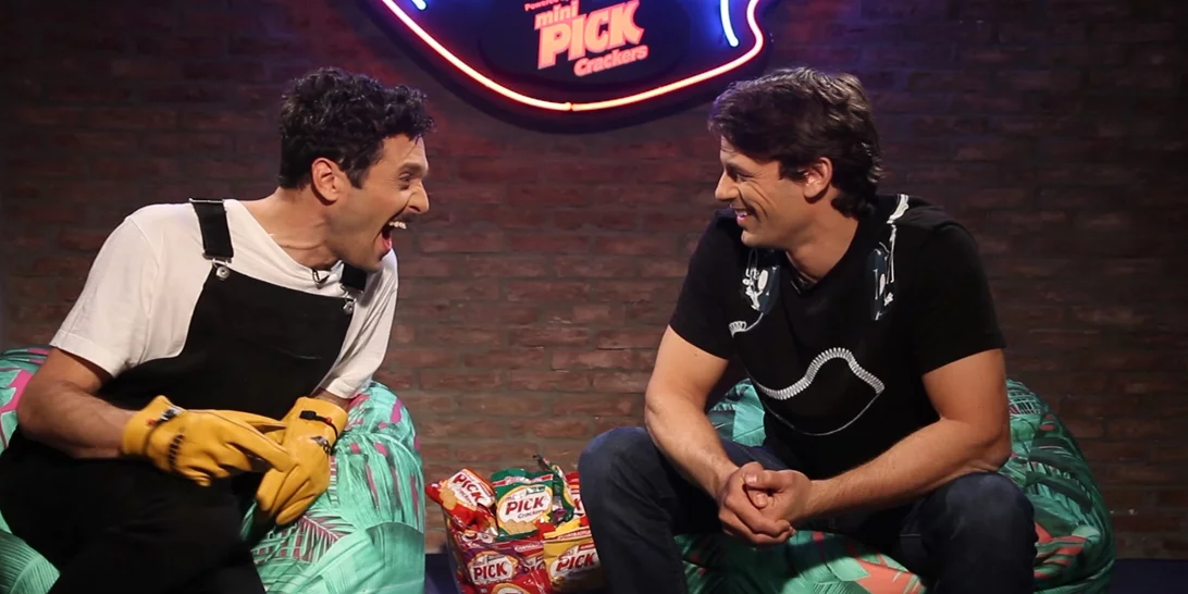 Αποστόλης Τότσικας | Ακούστε τον σε αποκλειστικότητα να τραγουδά το «Fuego για μένα να νιώσω καλά»