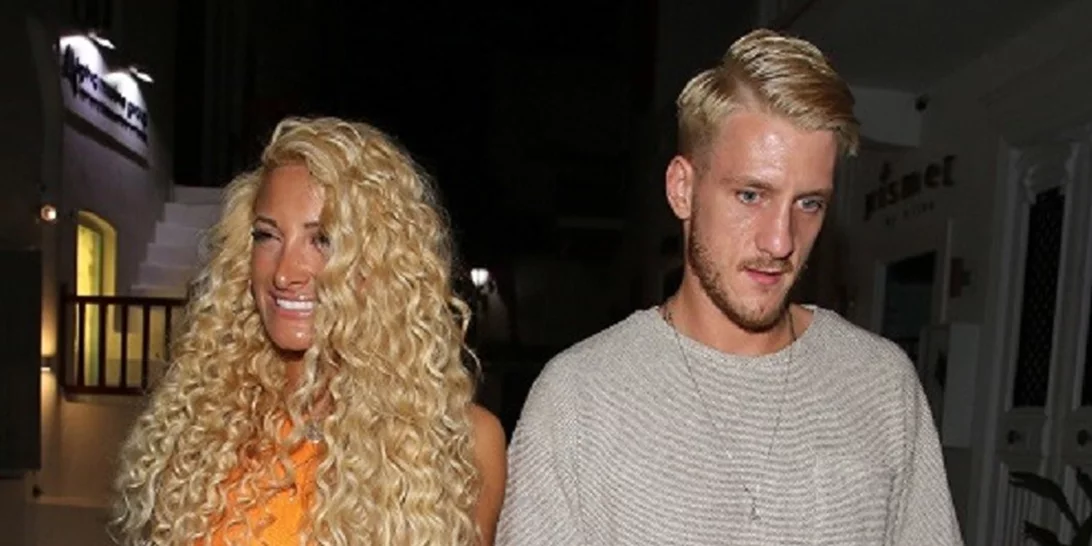 Ιωάννα Τούνη | Δες πώς έκανε τα μαλλιά της και τι φόρεσε για να βγει με τον ξανθό -πλέον- σύντροφό της