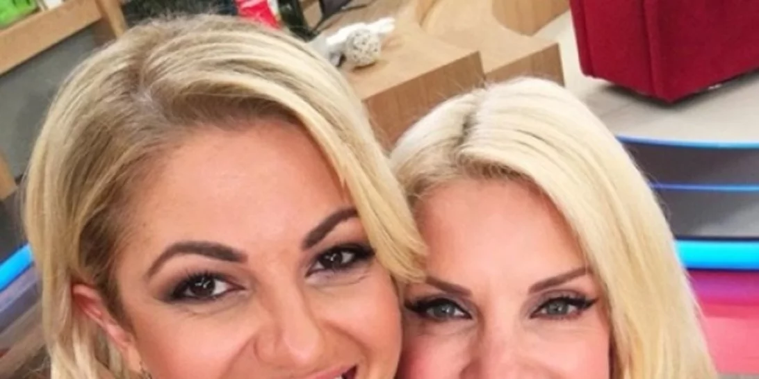 Ελένη Μενεγάκη | Το σοβαρό τροχαίο ατύχημα της συνεργάτιδάς της (pics)