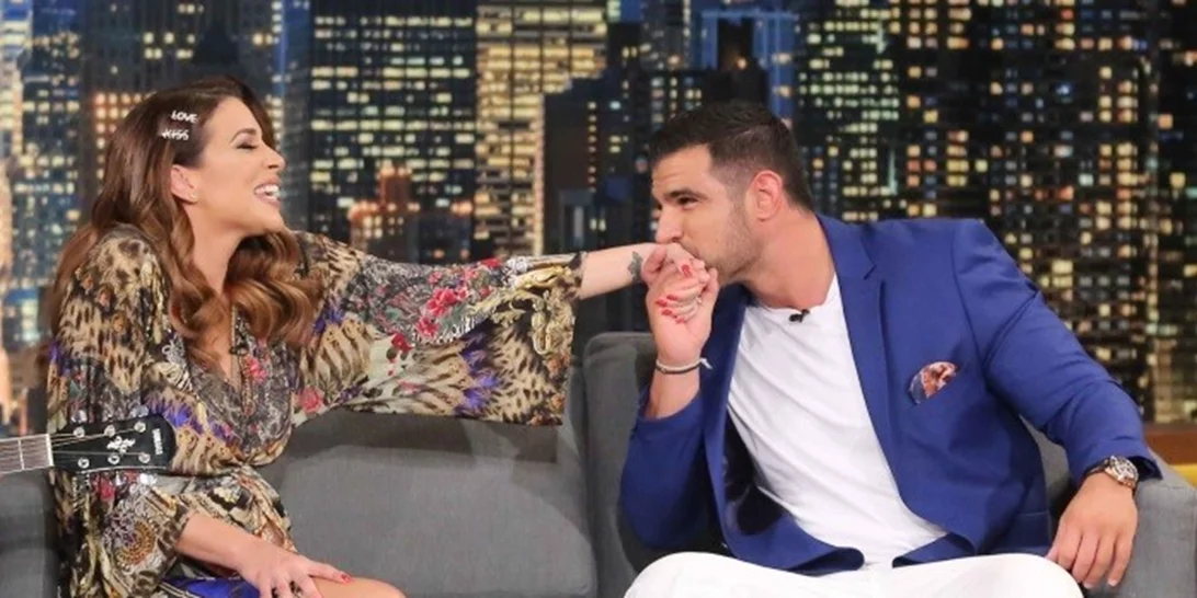 Ελένη Χατζίδου | Το φόρεμα που σκέφτεται να βάλει στο Δημαρχείο (+το όνομα που θα δώσει στην κόρη της)