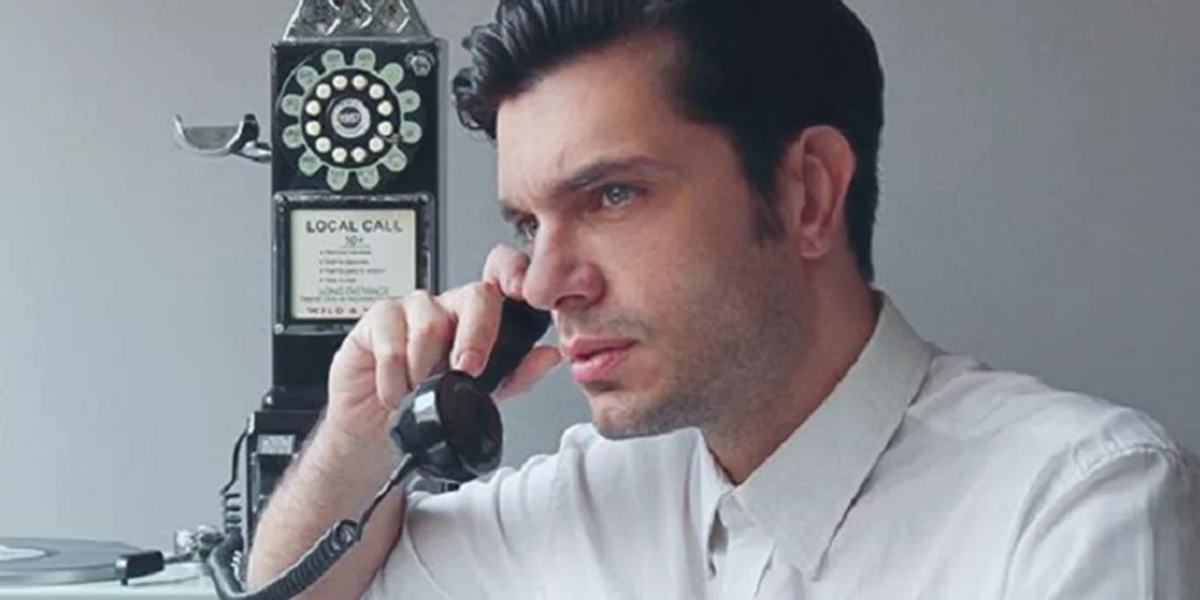 Ο Μύρωνας Στρατής παντρεύεται και αυτή είναι η αναγγελία του γάμου του