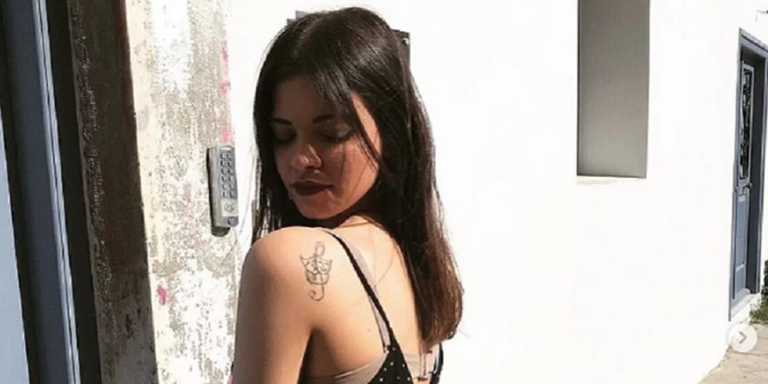 Τζένη Καζάκου | Δες τα τατουάζ που έχει η πανέμορφη εγγονή της Τζένης Καρέζη