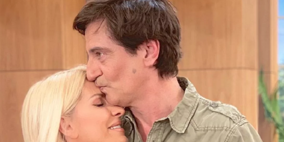 25 χρόνια μαζί | Η Ελένη Μενεγάκη έγραψε κάποια υπέροχα λόγια για τον Θοδωρή Κουτσογιαννόπουλο