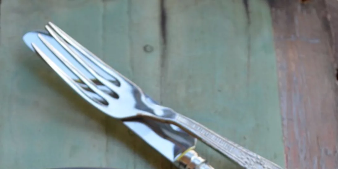 Σαλάτα με κοτόπουλο, αβοκάντο και lime dressing