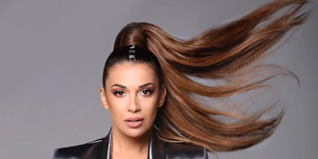 Ελένη Χατζίδου | Δείχνει τη φουσκωμένη κοιλίτσα της και αποκαλύπτει πόσο τρώει στην εγκυμοσύνη της