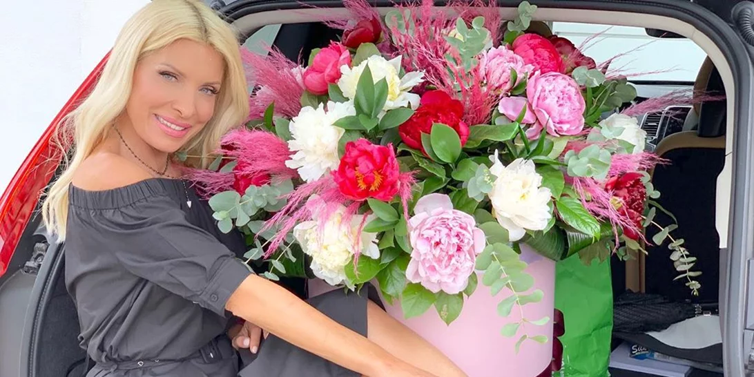 Ελένη Μενεγάκη | Τι συνέβη ανήμερα της γιορτής της; Πώς αντέδρασε ο γιος της;