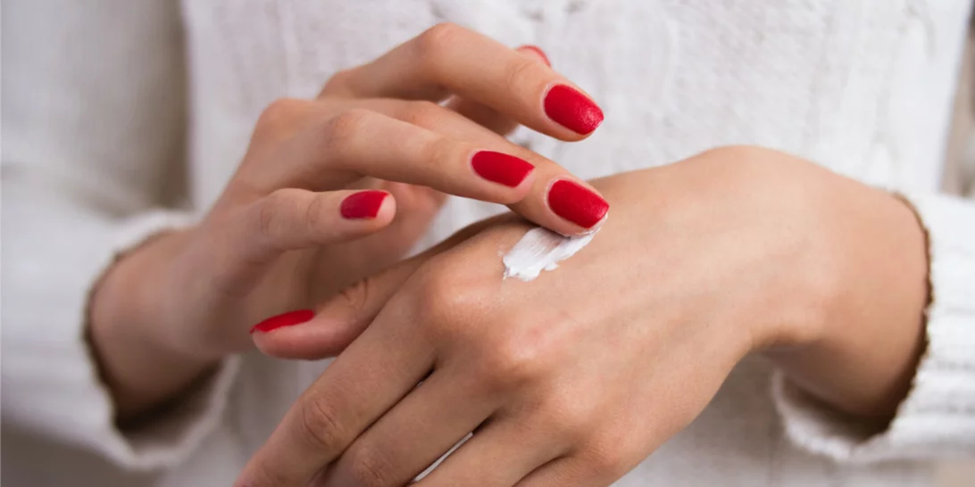 Τα χέρια δείχνουν την ηλικία μας | Να πώς θα τα περιποιηθείς σωστά