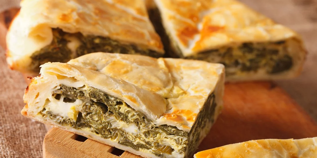 Συνταγή για σπανακοτυρόπιτα με χειροποίητο φύλλο