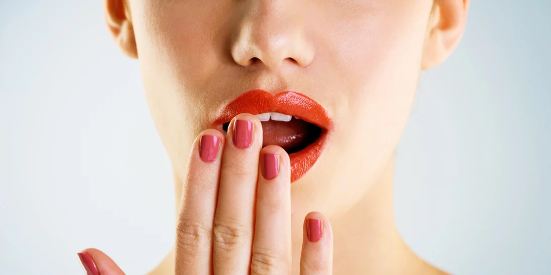 Όλοι οι τρόποι για να στεγνώνουν γρήγορα τα νύχια σου