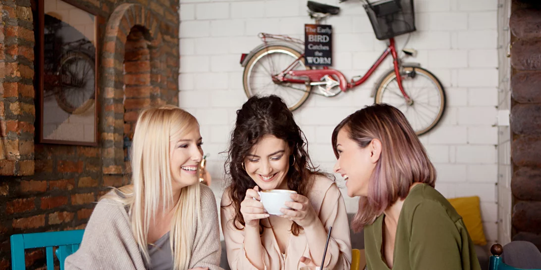 Πώς θα λες πάντα σωστά ένα αστείο και ο κόσμος θα γελάει